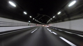 夜间在高速公路上开车视频素材模板下载