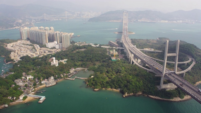 香港航拍v163在汲水门大桥旁低空飞行