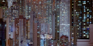 许多香港建筑的白天到夜晚的过渡时间。