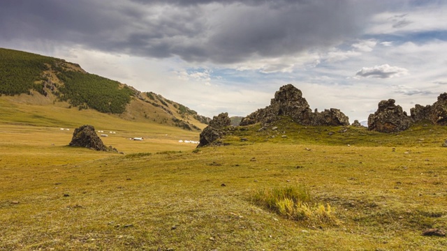 阿尔汉尕-艾马格蒙古大草原日落景观的时间流逝