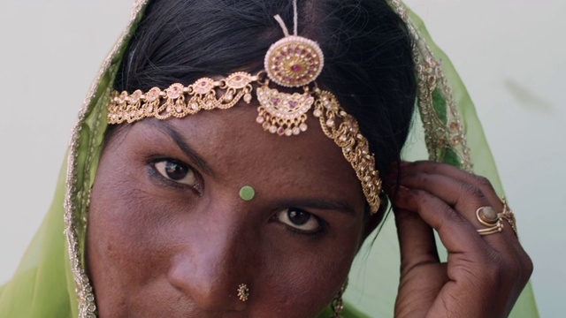 传统的印度拉贾斯坦邦家庭生活方式和民族服饰