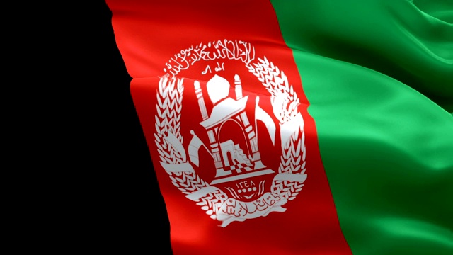 阿富汗国旗在风中飘扬。现实的阿富汗国旗背景。阿富汗旗帜循环特写1080p全高清1920X1080镜头。阿富汗亚洲国家旗帜连续镜头视频电影，新闻