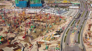 香港九龙日间大型建筑工地，使用起重机及机械视频素材模板下载