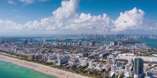 美国佛罗里达州迈阿密- 2019年1月:无人机超拍4k无人机俯瞰迈阿密海滩海岸线。