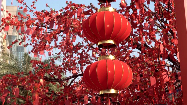 中国新年期间的纸灯笼。