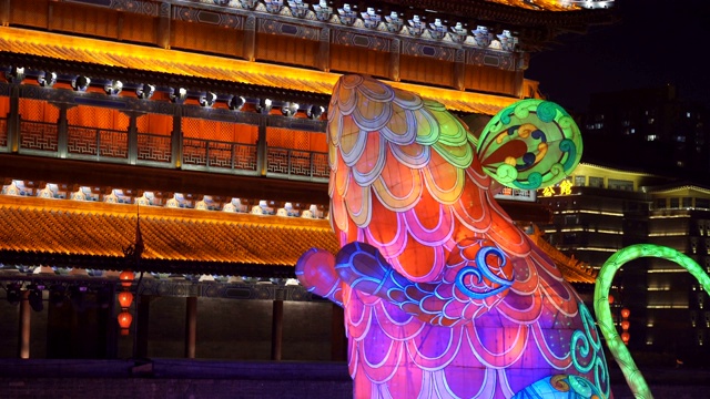中国陕西西安，古城墙南门灯展，庆祝中国春节