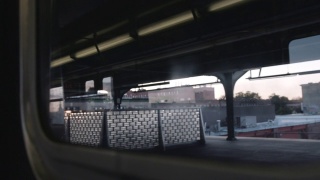 布鲁克林空荡荡的地铁站台。视频素材模板下载