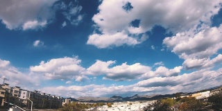 令人惊叹的亚利桑那时间的美丽蓬松的白云- Cloudscape