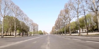 封锁期间巴黎空荡荡的街道
