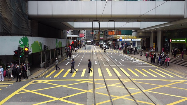 香港中环横送银行桥斑马线