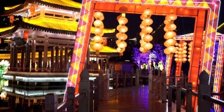 中国陕西西安，庆祝中国春节的灯饰表演