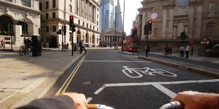 骑自行车到伦敦银行总站