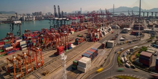 香港进出口业务物流中国际港口用起重机装载集装箱的时间间隔