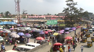 尼日利亚拉各斯公交站的高角度视图视频素材模板下载