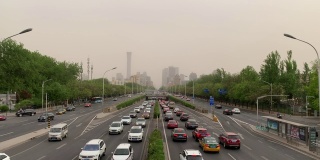 这是北京通往CBD的主干道