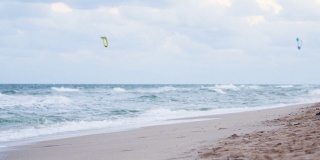 沙滩上的风筝