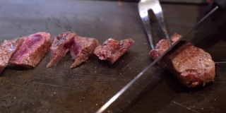 日本和牛烧烤铁板烧的主厨