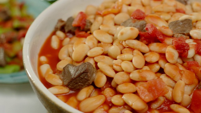 传统的地中海式煮豆。