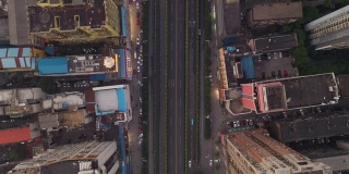白天时间长沙市区繁忙的交通街道高空俯视图4k中国