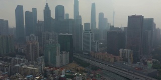夏日雾霾广州市区交通街道航拍全景4k中国