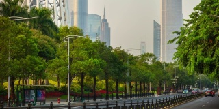 夏夜广州市中心繁忙的交通街道时光流逝全景4k中国