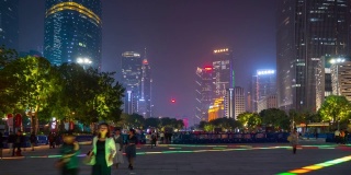 夜晚时间照明广州市市中心著名的主要广场步行全景时间间隔4k中国