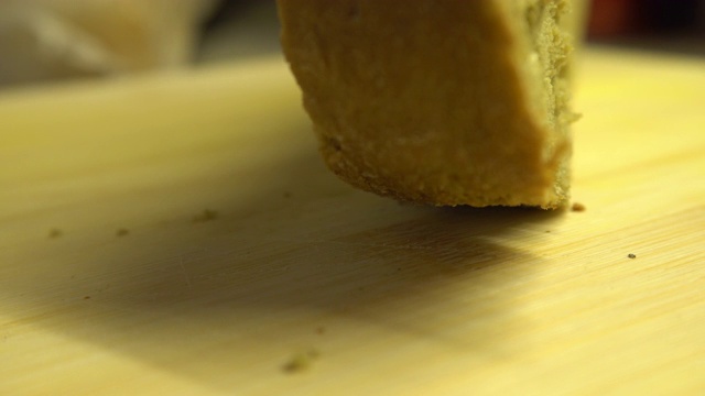 Macro Bread Crust Refocus切菜板