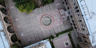 大马士革AZM宫殿鸟瞰图。叙利亚最美丽的宫殿之一。我们可以看到宫殿中央的庭院。