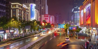 夜景时间照亮了南京市区交通、街道、人行天桥的时光全景4k中国