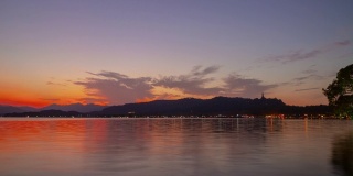 日落天空杭州城著名的湖湾全景，时间跨度4k中国