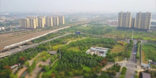 晴天武汉城市交通道路航拍全景4k倾斜转移中国