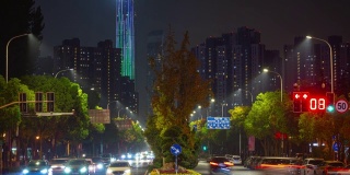 夜光南京著名的现代青年文化综合体交通街道全景，时间跨度4k中国
