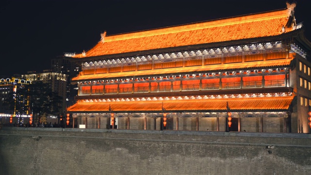 西安古城墙夜景，中国。