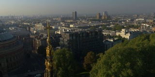 英国伦敦的皇家阿尔伯特音乐厅和海德公园纪念堂