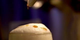 蜂蜜牛奶泡沫咖啡拿铁茶心情特写