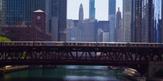 芝加哥环线高架铁路和横跨芝加哥河和滨河的桥梁