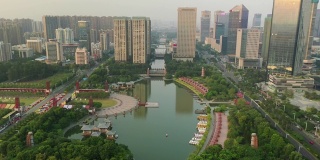 日落时分佛山市区著名的公园河广场航拍4k中国全景