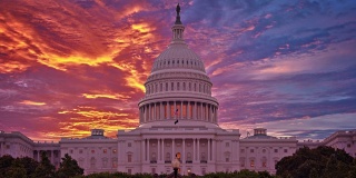 美国Capitolю阴险观点。日出。
