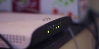 工作wifi路由器与灯和互联网连接状态