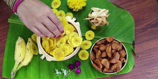 印度的香蕉薯条油炸小吃