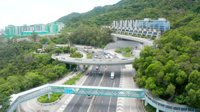 香港城市景观在繁忙的道路，九龙