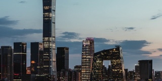 T/L TU鸟瞰图北京天际线和市中心在黄昏/北京，中国