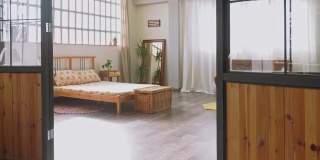 简单的现代公寓卧室与自然光线