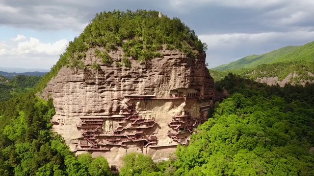 麦积山石窟寺