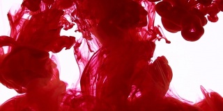 微距镜头的抽象流动红色的水