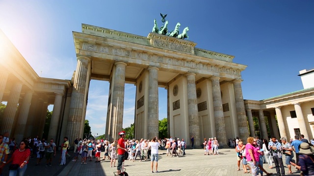 柏林的勃兰登堡门，时光流逝