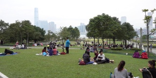 香港，城市公园，人们休息。