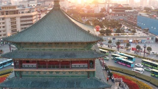 中国日落时西安钟楼鸟瞰图视频素材模板下载