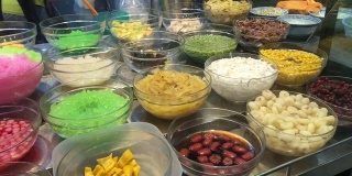 甜品店，刨冰。泰国街头食品