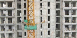 无人机鸟瞰房地产建筑在建设房屋发展